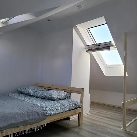 Excellent 3 Min Walk From The Colonnade Διαμέρισμα *